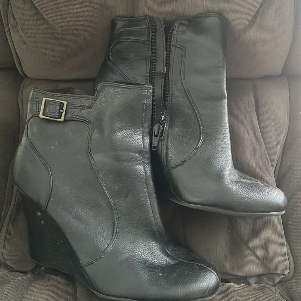 Old Navy black ankle boots